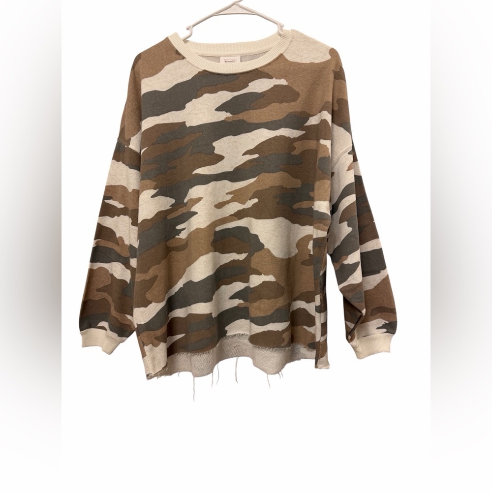 Bloom + Pop Camouflage Print Sweater Size Small